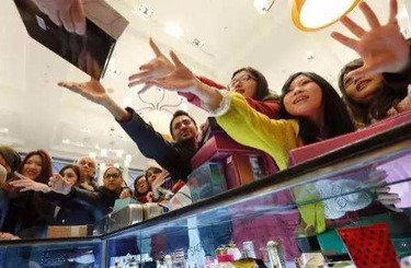 调教喷水视频中国人依然爱赴日旅游 消费已由爆买转向网购